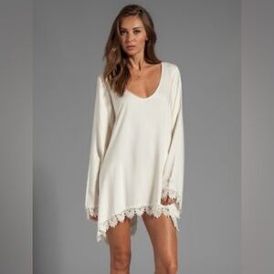 For Love and Lemons - 60s inspired Ivory bell sleeved shift dress